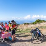 Sosta con le bici sulla strada panoramica tra Bosa e Alghero