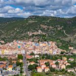 Il borgo di Bosa dominato dal castello Malaspina